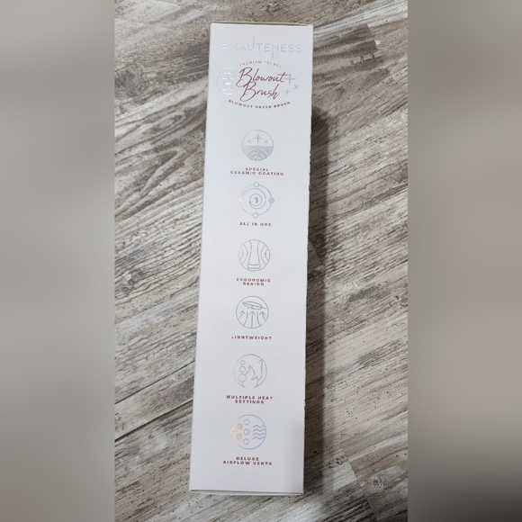 The Hauteness 4inONE Premium Travel Blowout Dryer Brush Pearlescent White NEW - Picture 3 of 4